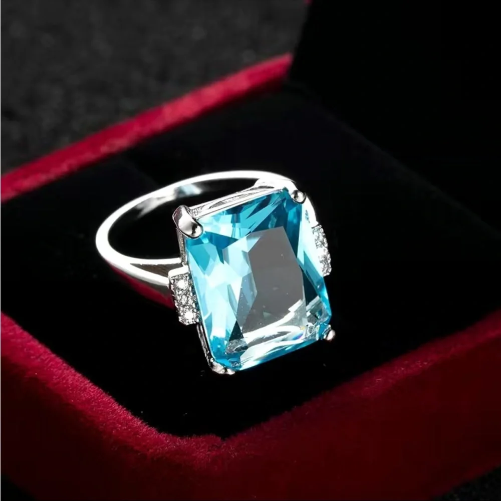 New Women’s 925 Silver Square Aquamarine Ring - Picture 2 of 8